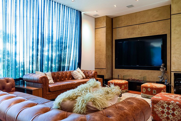 Linda mansão de 6 quartos no Joá - Joa001