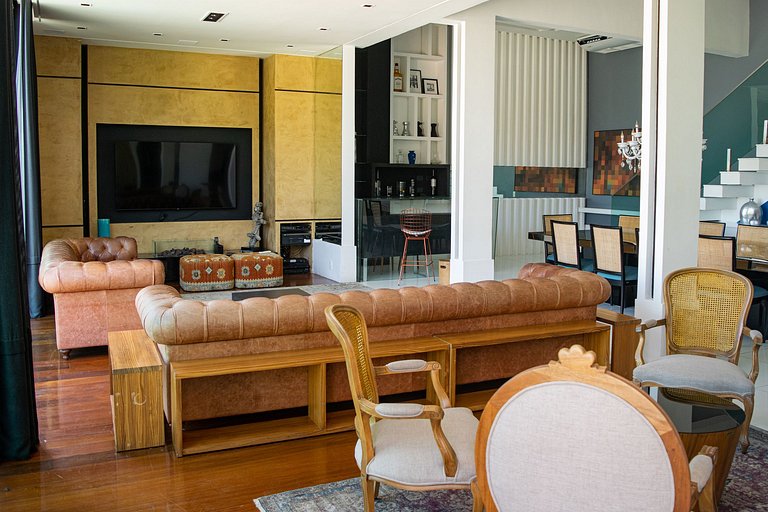 Villa de 6 dormitorios en Joá con piscina - Joa001