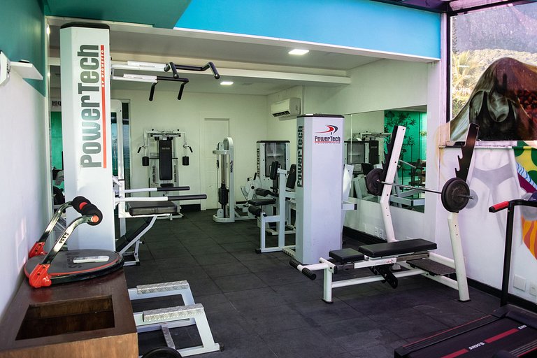 Villa de 6 dormitorios en Joá con piscina - Joa001