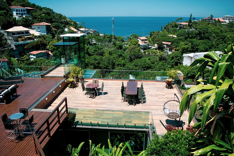 Nice 6 bedroom villa in Joá with Pool