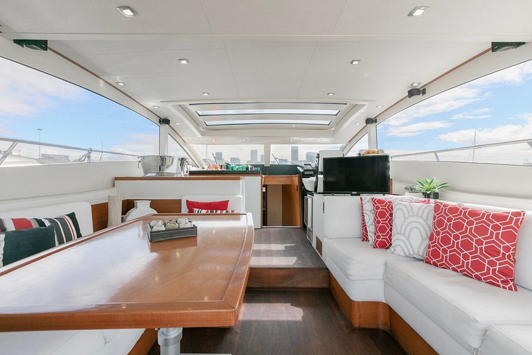 Segue 58ft yacht for rent in Rio