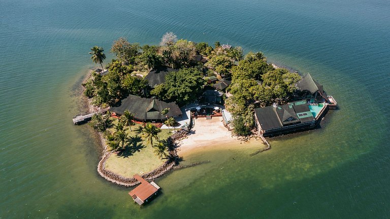 Charmosa ilha privada em Angra dos Reis
