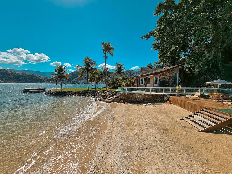Charmosa ilha privada em Angra dos Reis