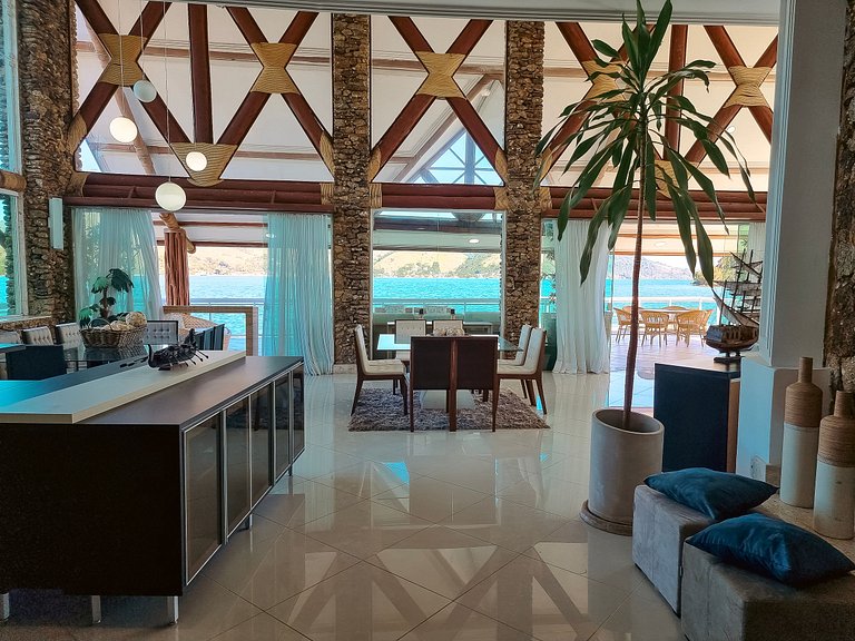 Charming private island in Angra dos Reis