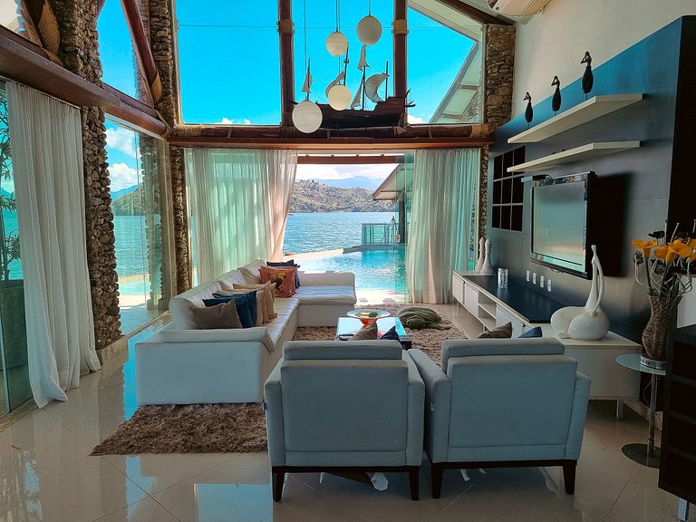 Charming private island in Angra dos Reis
