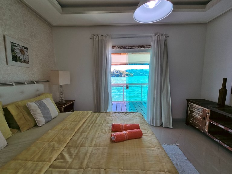 Linda isla privada en Angra dos Reis