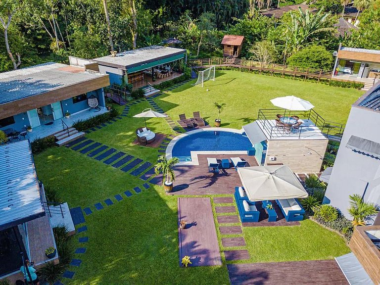 Mansão espaçosa em Angra dos Reis - Ang007