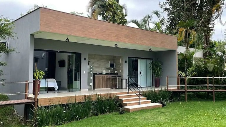 Mansão espaçosa em Angra dos Reis - Ang007