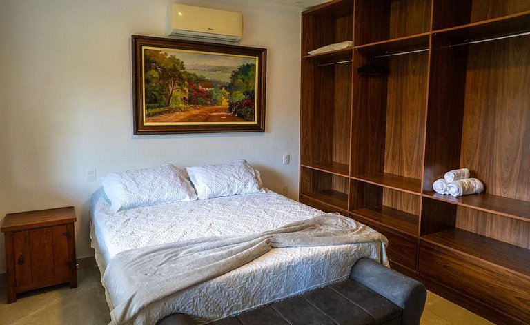 Mansão espaçosa em Angra dos Reis - Ang007