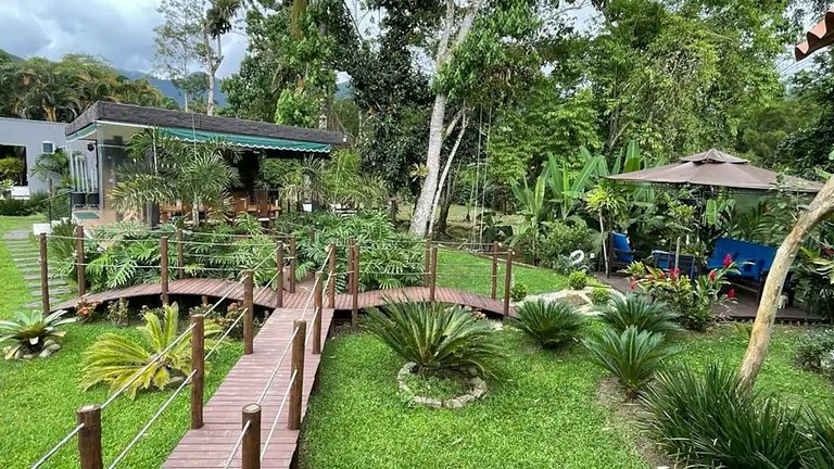 Mansão espaçosa em Angra dos Reis - Ang007