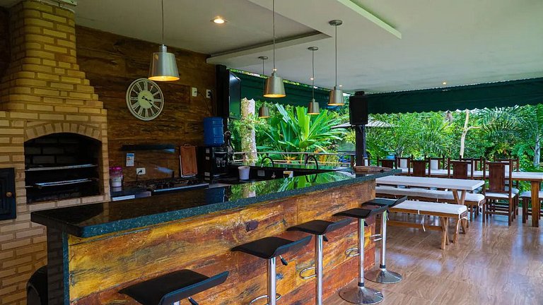 Mansão espaçosa em Angra dos Reis - Ang007