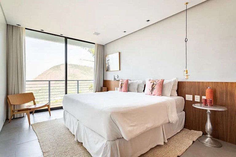 Mansion with great views in Santa Teresa