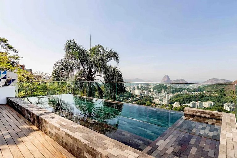 Mansion with great views in Santa Teresa