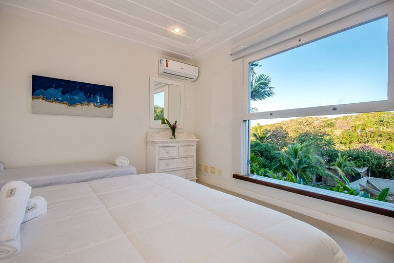 Bella e spaziosa villa con 6 camere da letto e piscina