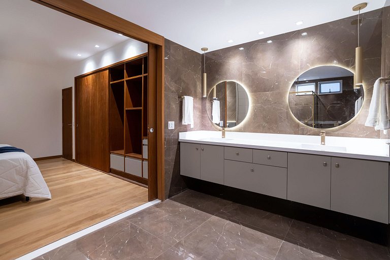 Brand new oceanfront apartment in Ipanema