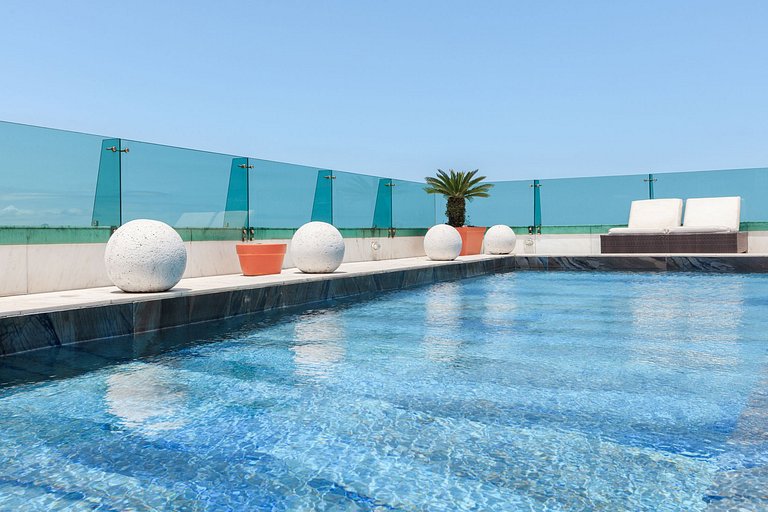Beachfront penthouse in Copacabana