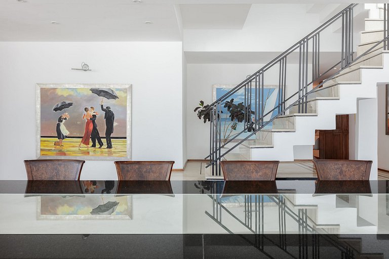 Beachfront penthouse in Copacabana