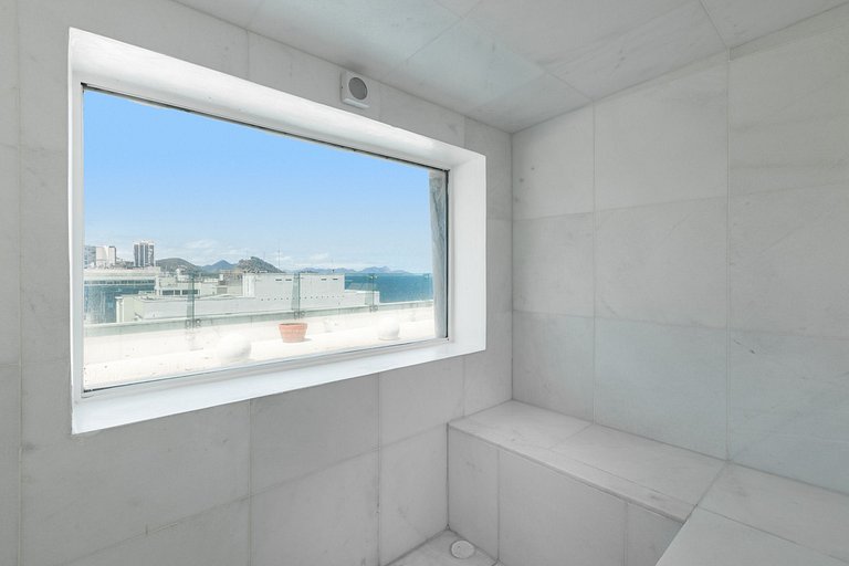 Attico con vista sull'oceano a Copacabana