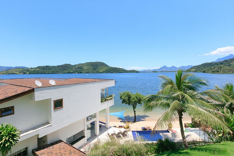 Villa fronte oceano ad Angra dos Reis