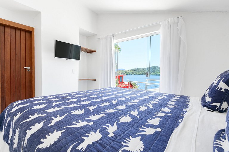 Villa fronte oceano ad Angra dos Reis