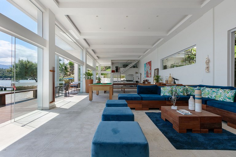 Villa frente mar em Angra dos Reis - Ang002