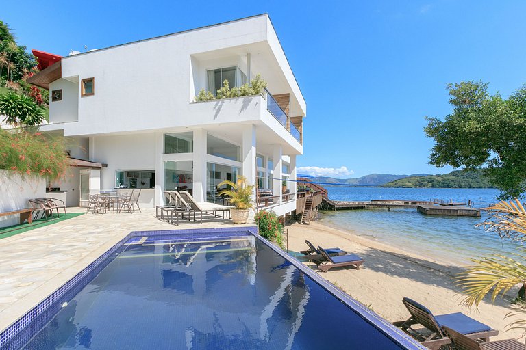 Beautiful luxury villa in Angra dos Reis