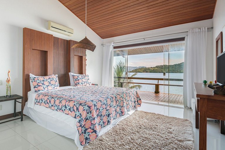 Linda mansão frente mar em Angra dos Reis de 9 Suites - Ang0