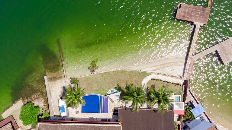 Linda mansão frente mar em Angra dos Reis de 9 Suites - Ang0