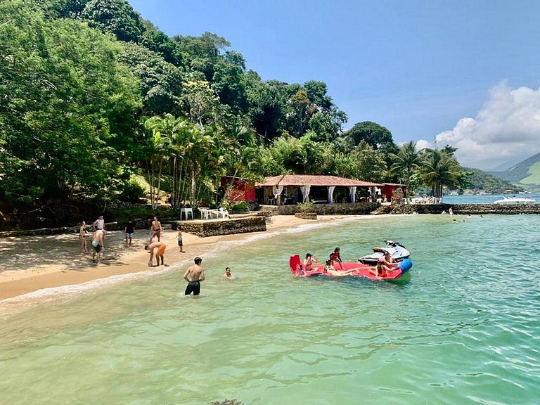 Villa on the hill in Angra dos Reis