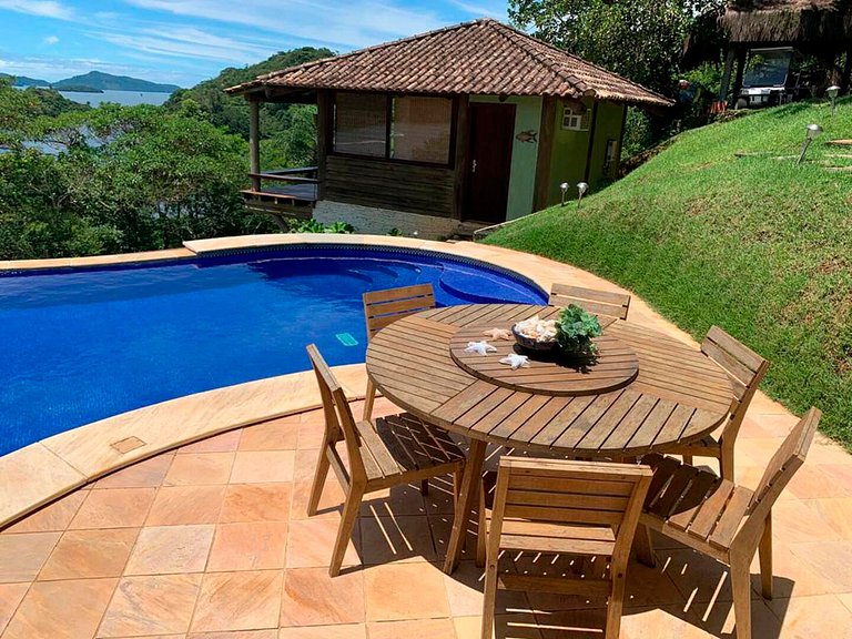Villa on the hill in Angra dos Reis