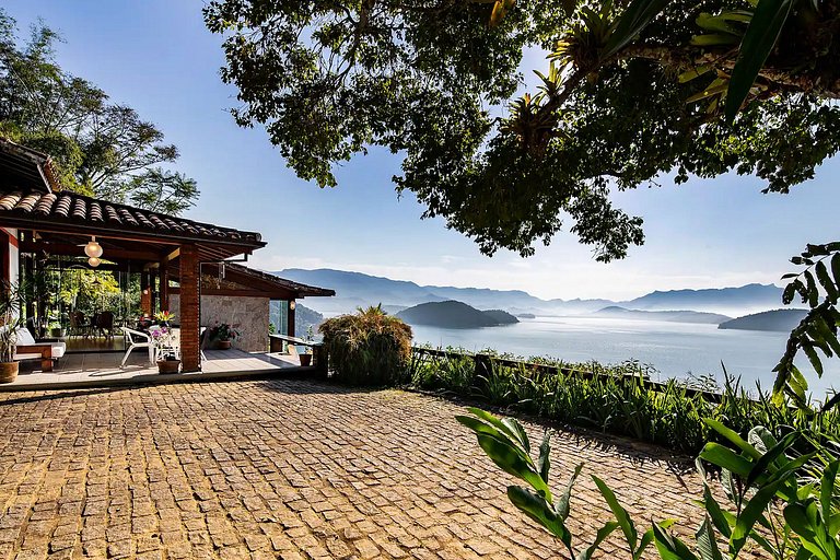 Casa in cima alla collina ad Angra dos Reis