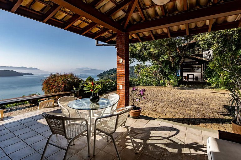 Casa in cima alla collina ad Angra dos Reis
