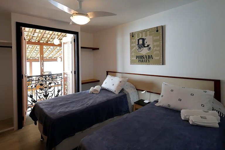 Casa no topo da colina em Angra dos Reis
