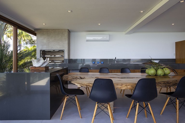Grand luxury villa in Arraial D'ajuda