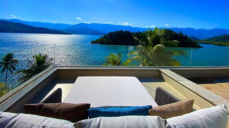 Casa junto al mar en Angra dos Reis