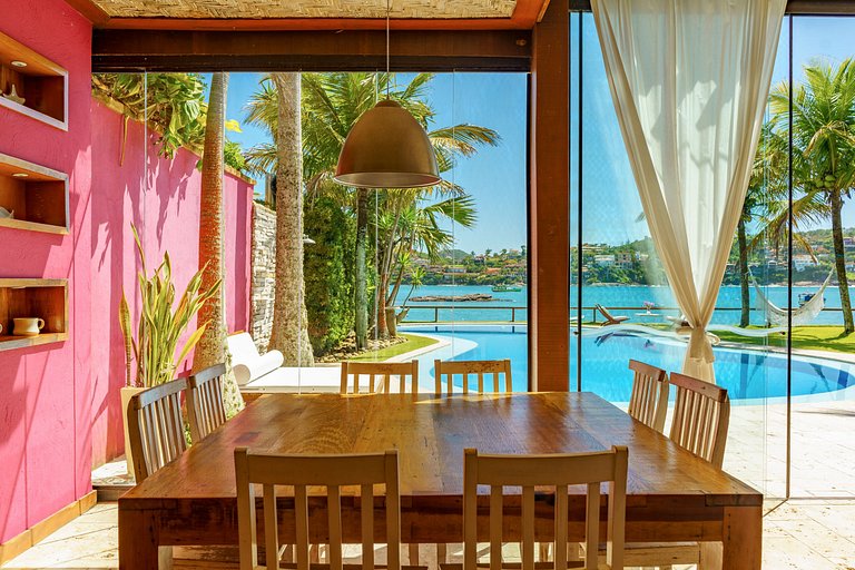 Lussuosa villa fronte mare a Buzios