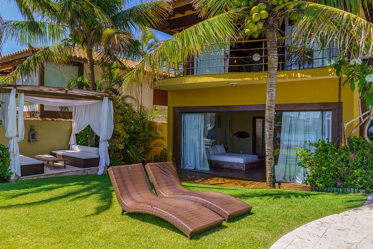 Luxurious oceafront villa in Buzios