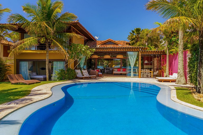 Luxurious oceafront villa in Buzios