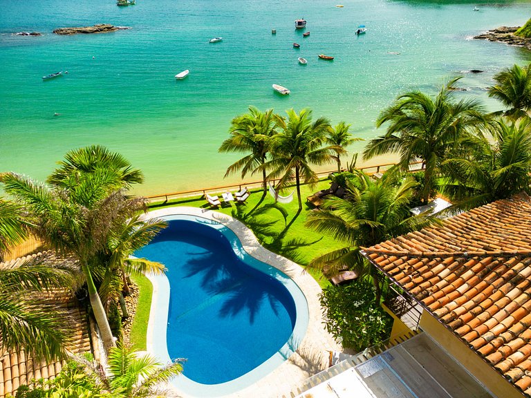 Luxurious oceafront villa in Buzios
