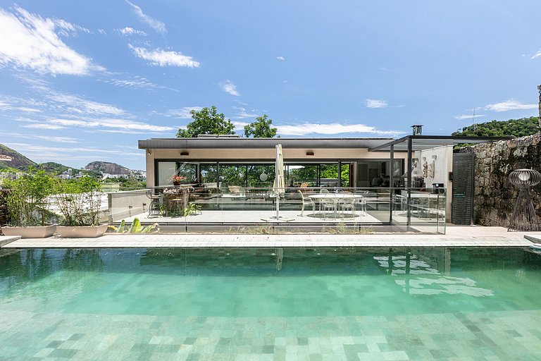 Charmosa mansão no Jardim Botanico - Jar001