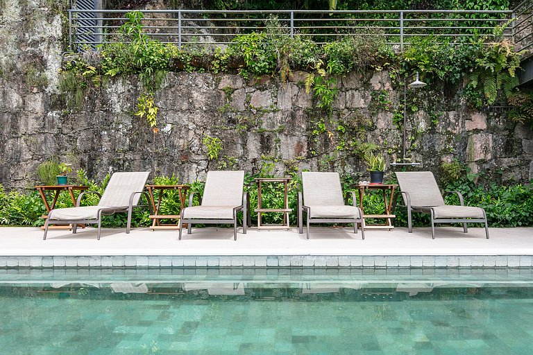 Charmosa mansão no Jardim Botanico - Jar001