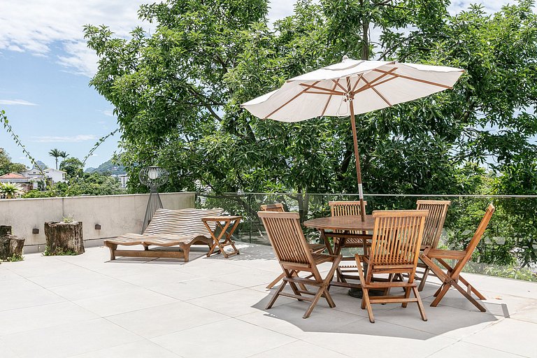 Charmosa mansão no Jardim Botanico - Jar001