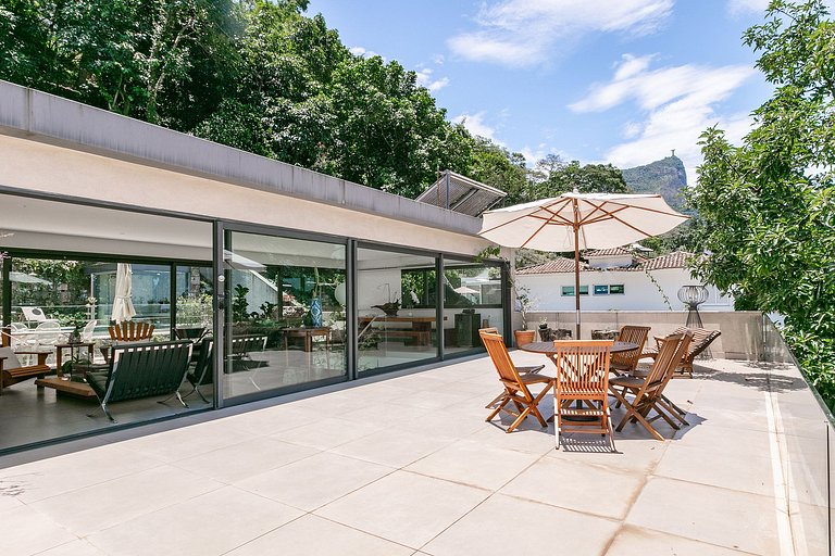 Charmosa mansão no Jardim Botanico - Jar001