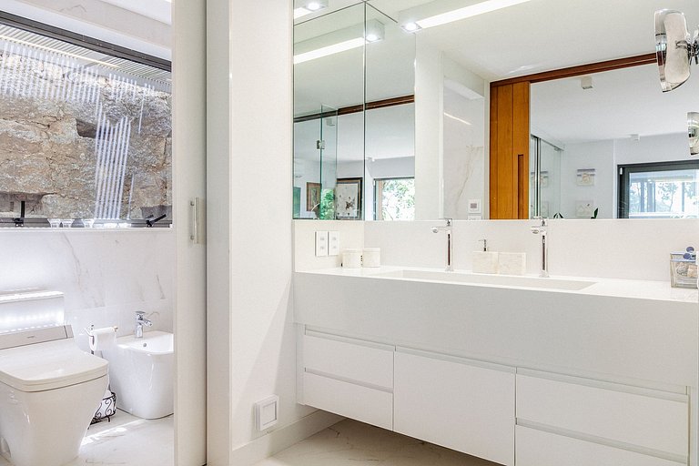 Charmosa mansão no Jardim Botanico - Jar001