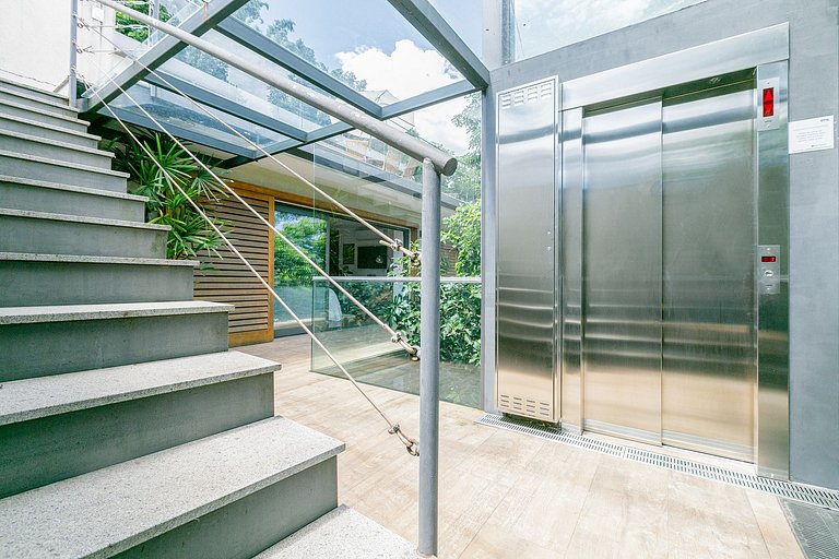 Charmosa mansão no Jardim Botanico - Jar001