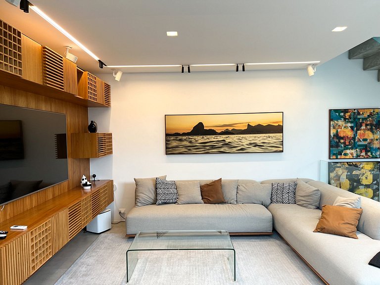 Triplex Penthouse with pool in Ipanema