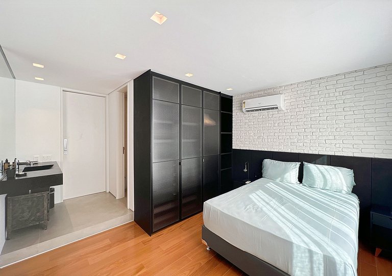 Triplex Penthouse with pool in Ipanema