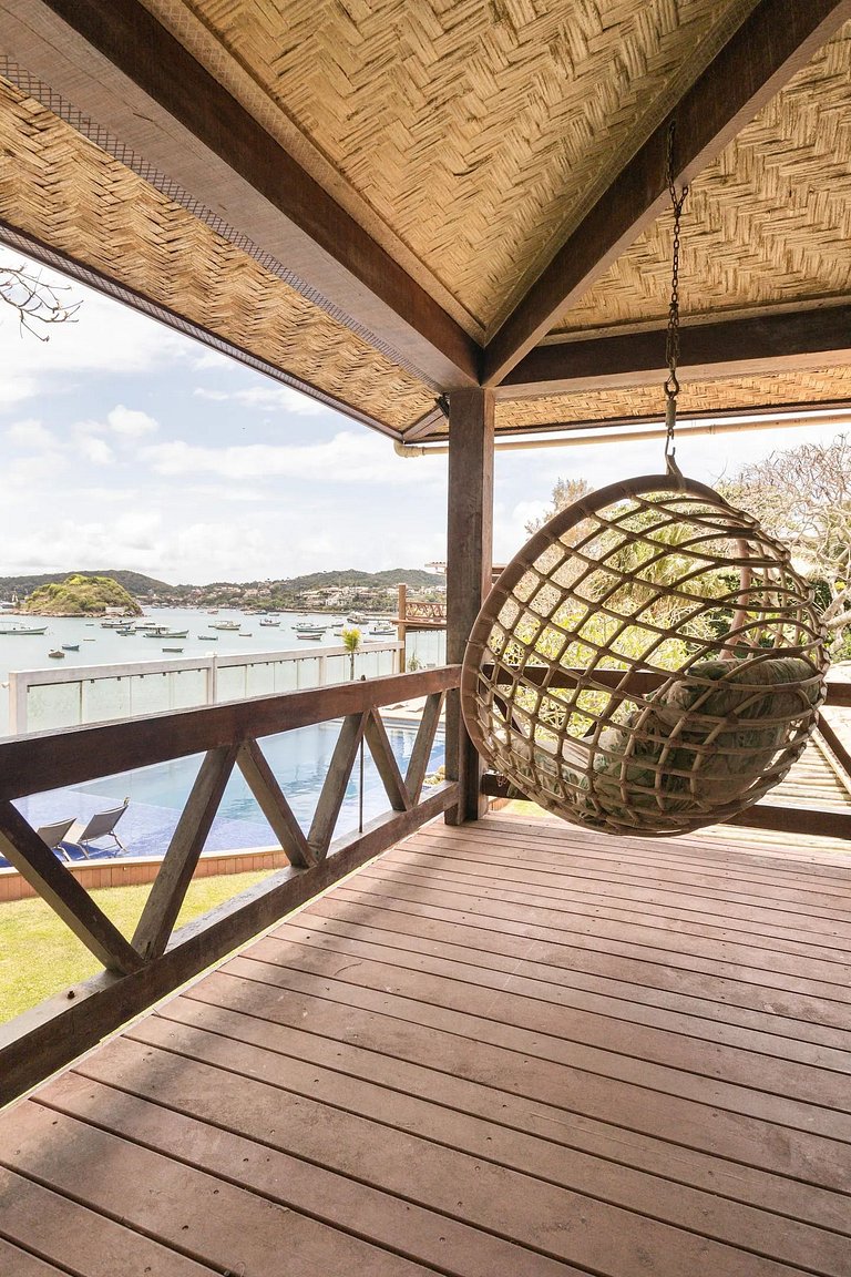 Nice oceanfront mansion in Buzios