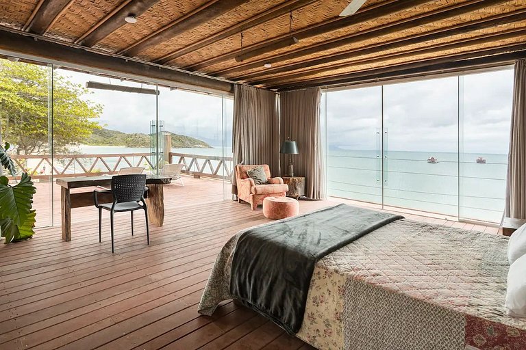 Mansão frente mar em Búzios