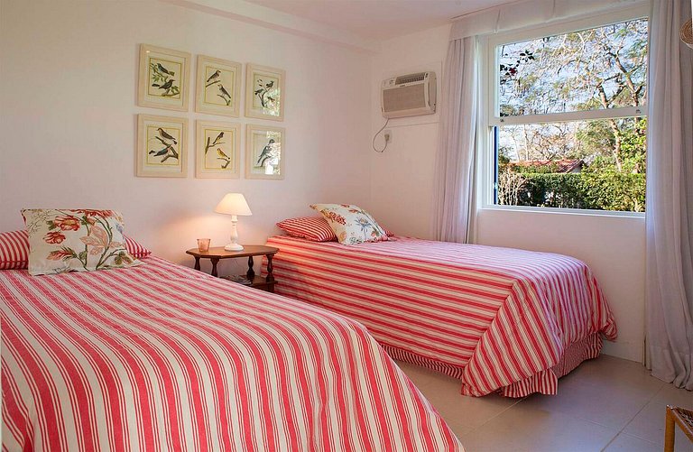 Mansão de luxo com piscina em Búzios